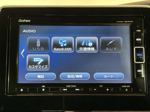 Honda N-BOX Custom