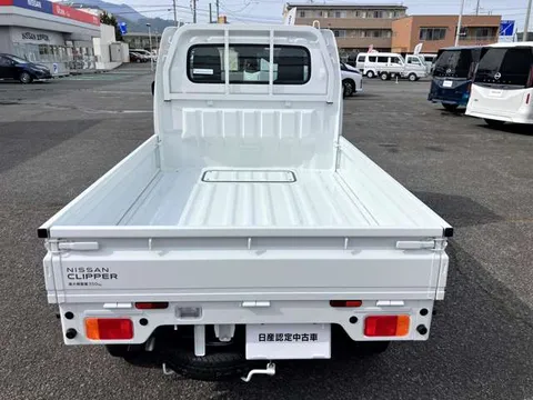 Nissan Clipper Truck