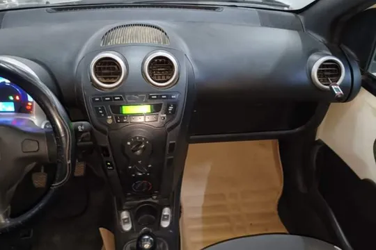 BYD F0