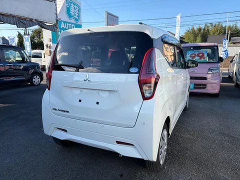 Mitsubishi eK Wagon