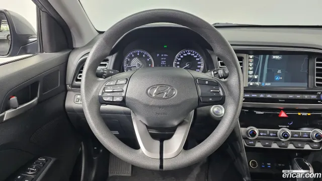 Hyundai Elantra (Avante)