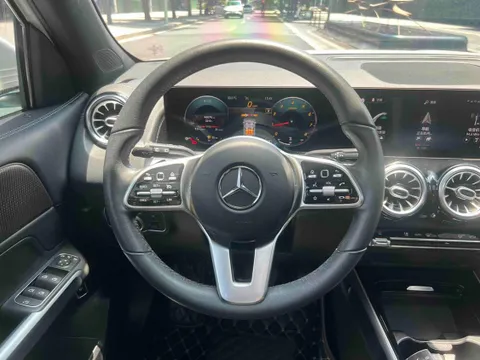 Mercedes-Benz GLB-Class
