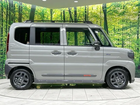 Suzuki Spacia Gear
