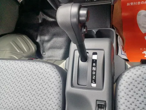 Suzuki Carry Track