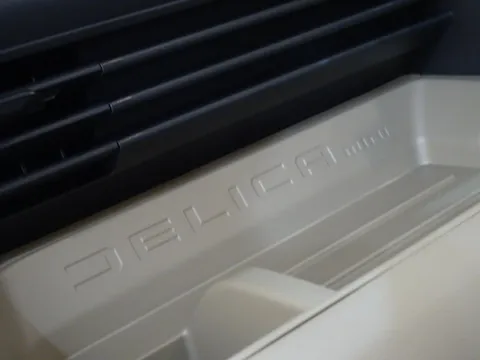 Mitsubishi Delica Mini