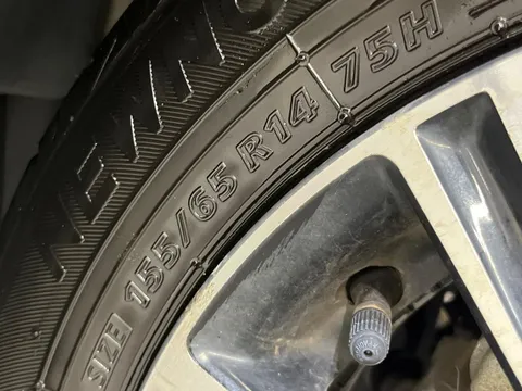 Toyota Pixis Mega