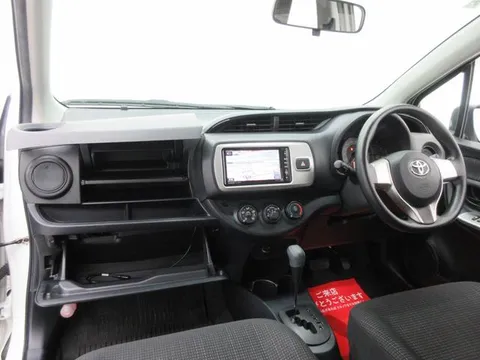 Toyota Yaris (Vitz)