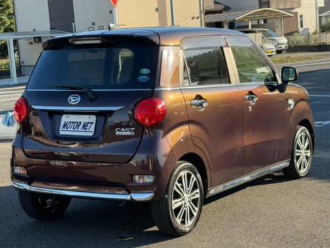 Daihatsu Cast