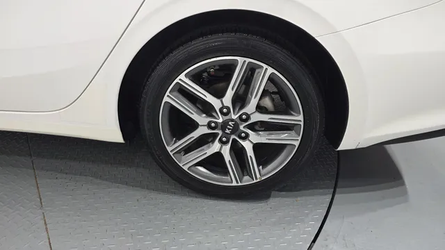 Kia Cerato (K3)