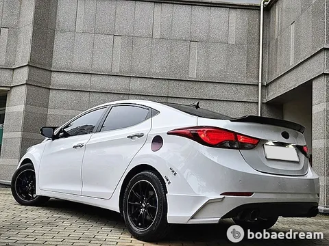 Hyundai Elantra (Avante)