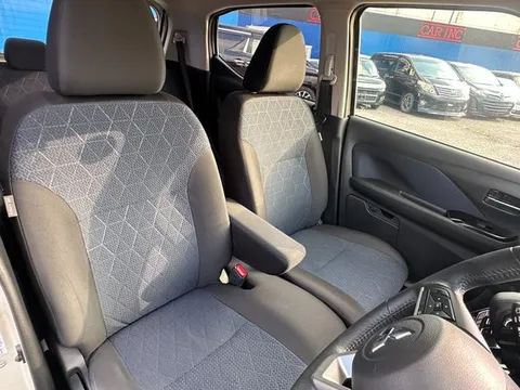 Mitsubishi eK X