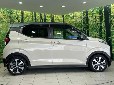 Mitsubishi eK X