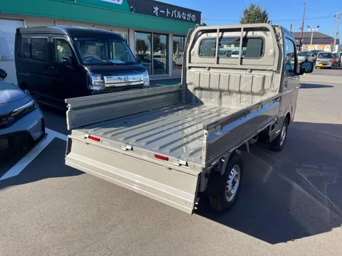 Nissan Clipper Truck