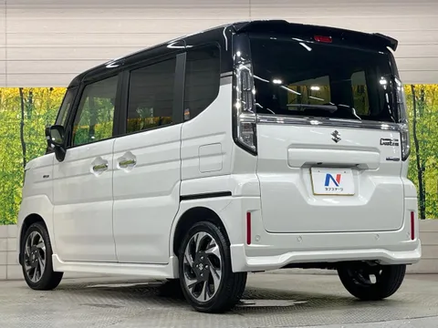 Suzuki Spacia Custom