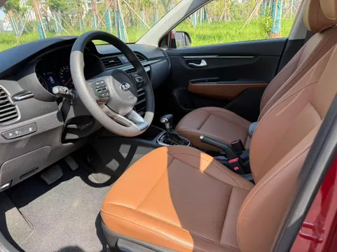 Kia KX