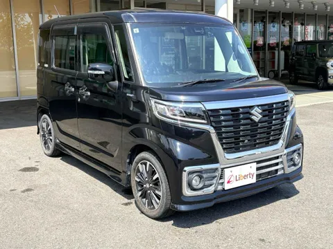 Suzuki Spacia Custom