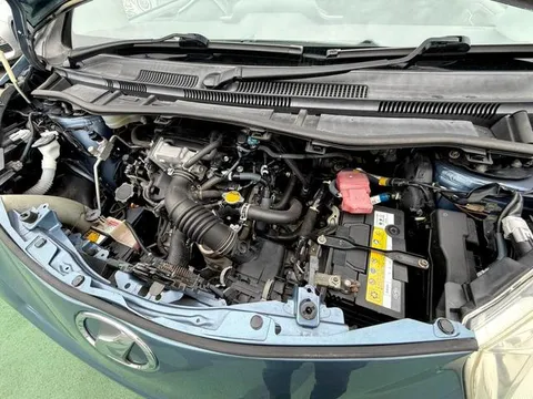 Toyota iQ