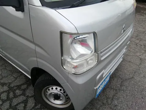 Mitsubishi Minicab Van