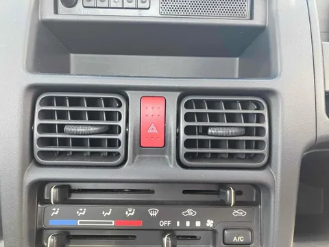 Nissan Clipper Truck