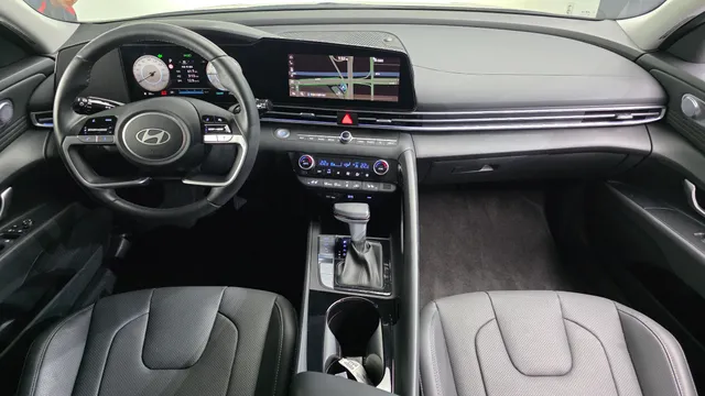 Hyundai Elantra (Avante)