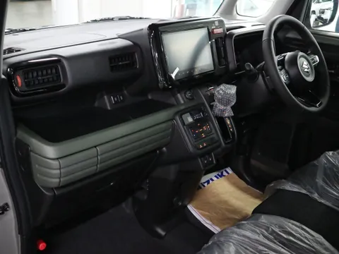 Suzuki Spacia Gear