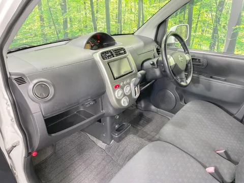 Nissan Otti
