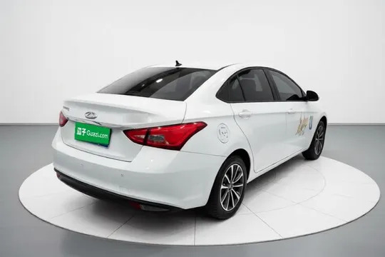 Chery Arrizo 5