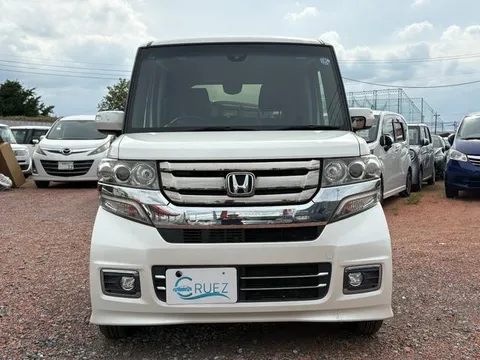 Honda N-BOX Custom