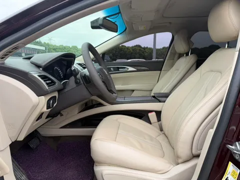 Lincoln MKZ