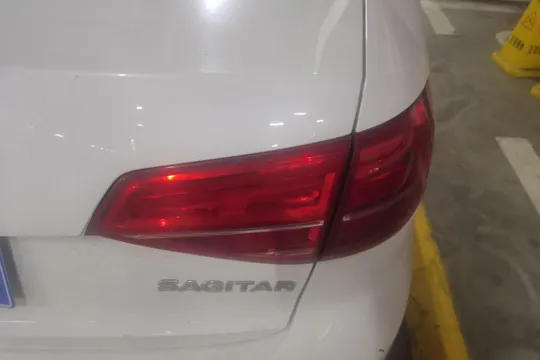 Volkswagen Sagitar