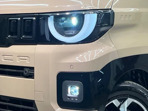 Mitsubishi Delica Mini