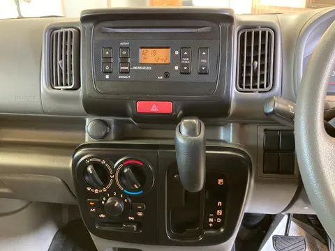 Nissan Clipper
