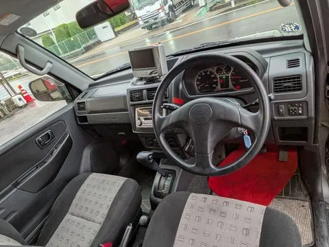 Mitsubishi Pajero Mini
