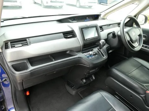 Honda Freed Plus