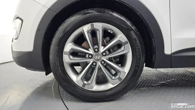 Hyundai Grand Santa Fe (Maxcruz)