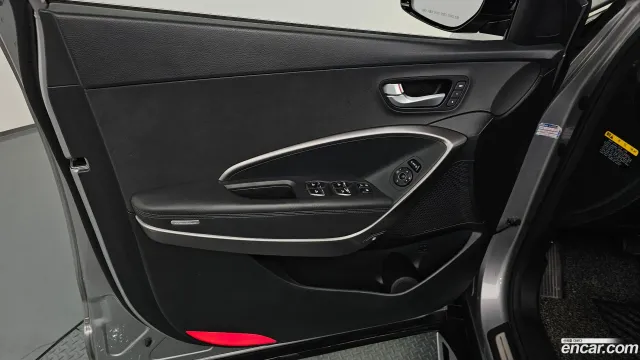 Hyundai Grand Santa Fe (Maxcruz)