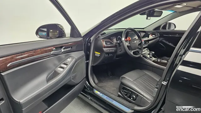 Genesis G90 (EQ900)