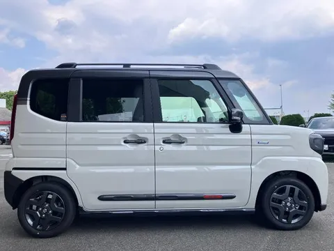 Suzuki Spacia Gear