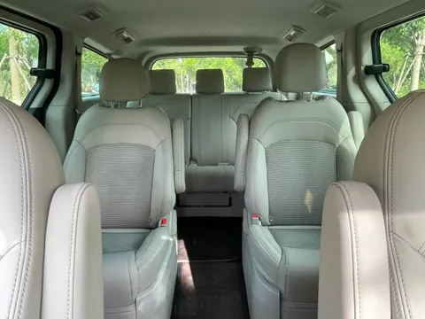 Maxus G10