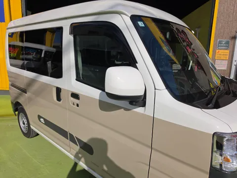 Toyota Pixis Van