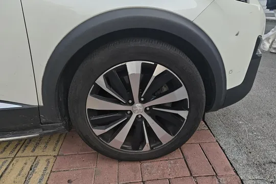 Peugeot 4008