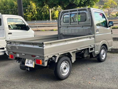 Nissan Clipper Truck