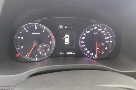 Hyundai Elantra (Avante)