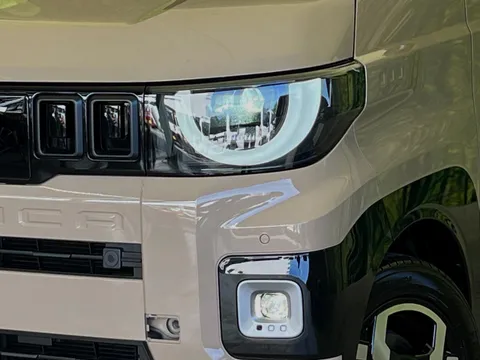 Mitsubishi Delica Mini
