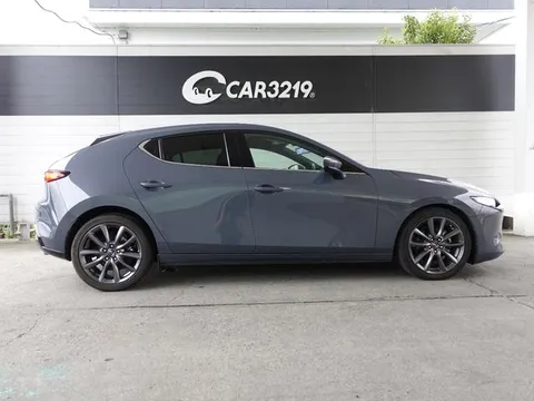 Mazda MAZDA3 Fastback