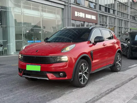 Lynk & Co 01