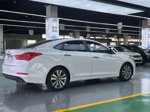 Hyundai Mistra
