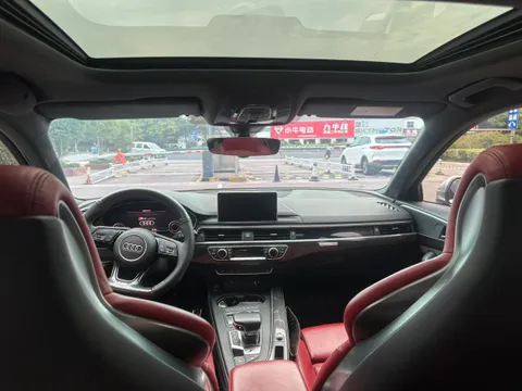 Audi S4