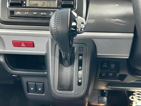 Suzuki Spacia Gear