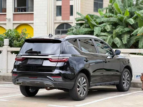 Geely Vision X6